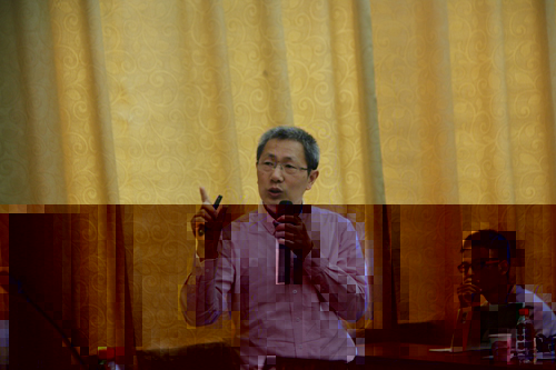 http://www.glut.edu.cn/__local/2/30/CE/B937D9BEAFCF0A390483DF31BCD_7CE1873C_22F80.jpg